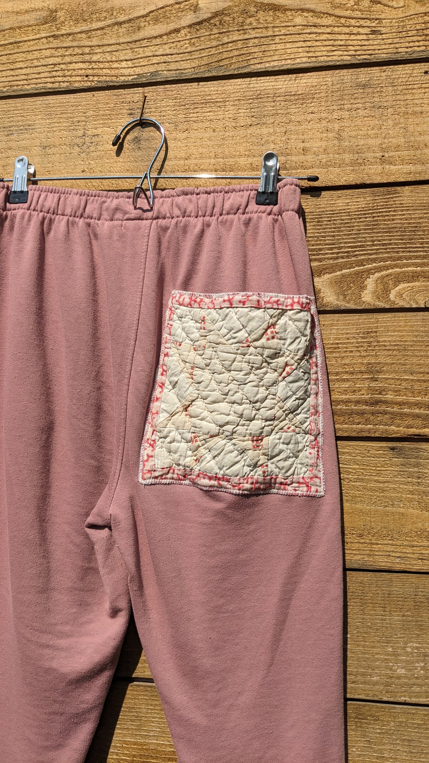 Quilt Patch Pocket Pink Sweat Pants