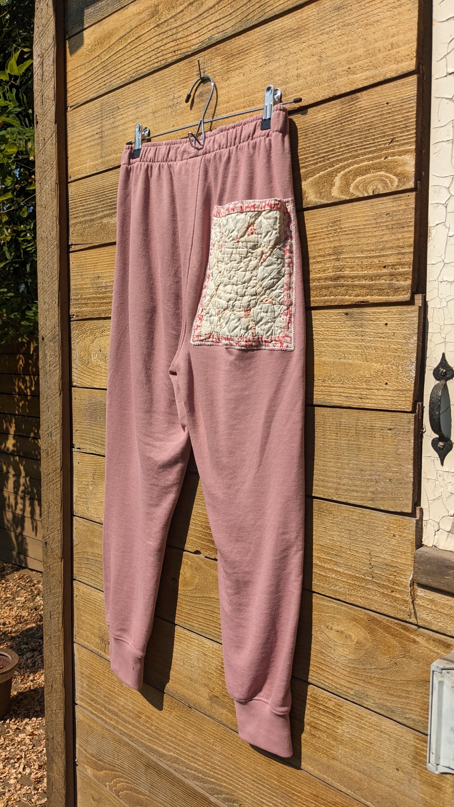 Quilt Patch Pocket Pink Sweat Pants